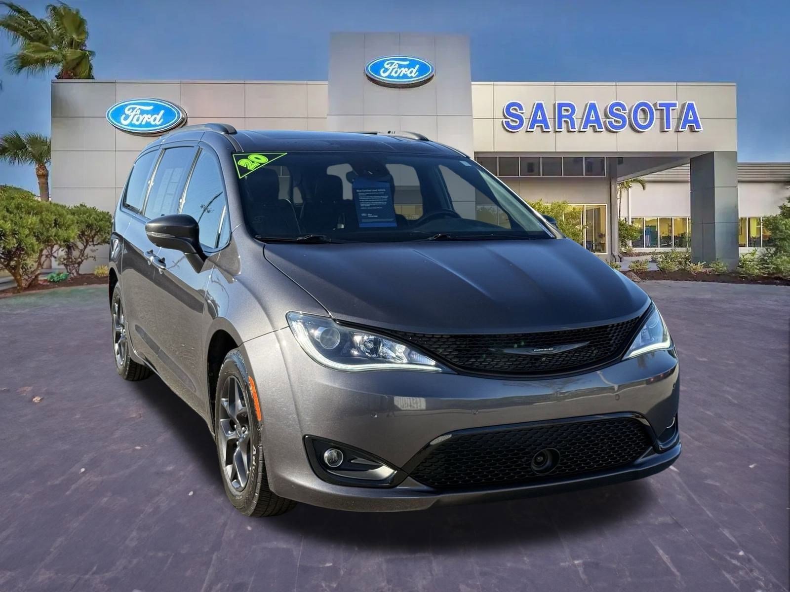 Used 2020 Chrysler Pacifica Limited w/ Advanced Safetytec Group image 1