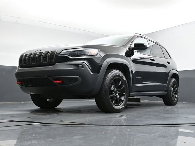Used 2022 Jeep Cherokee Trailhawk w/ Sound & Nav Group AWD/4WD image 28