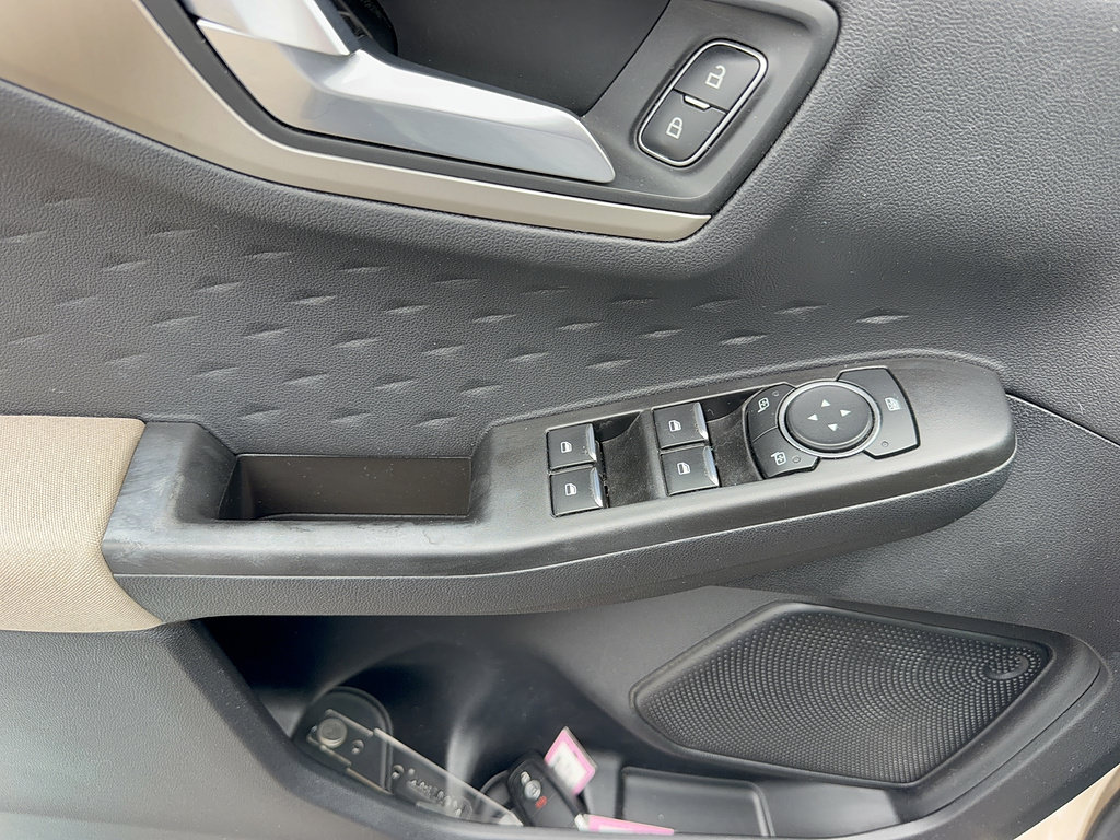 Certified 2020 Ford Escape SE FWD image 10