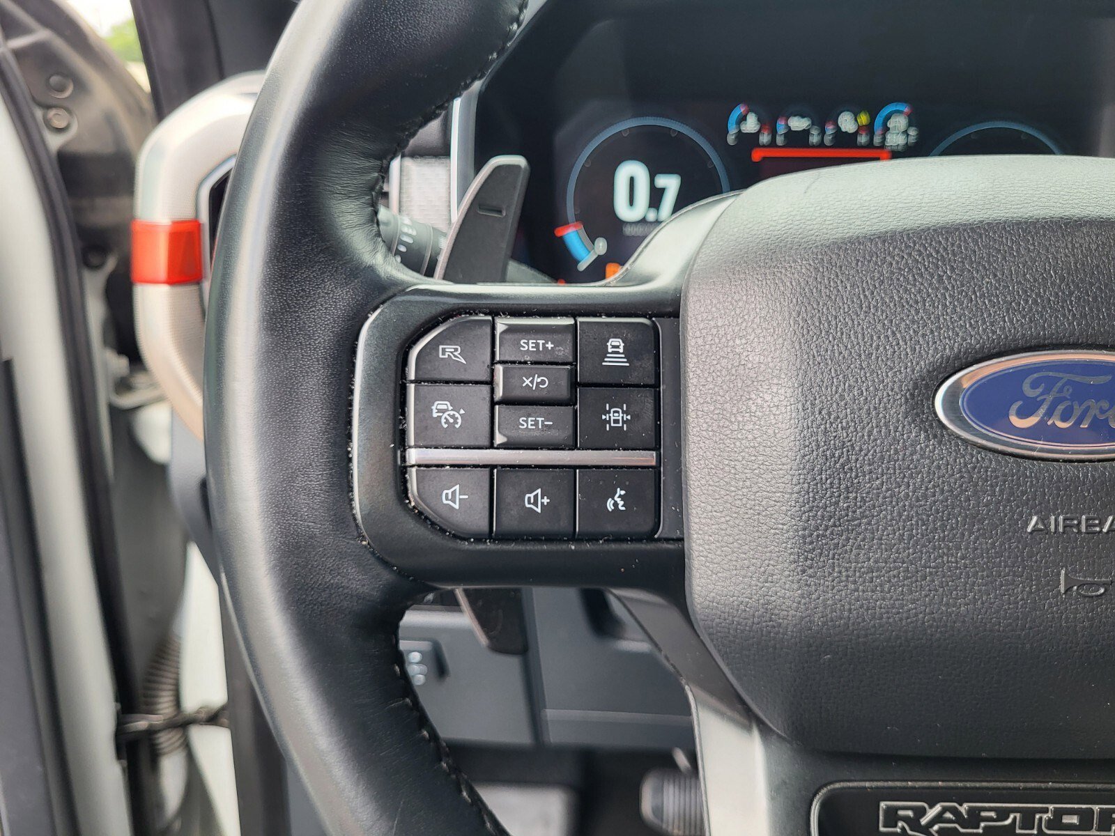 Certified 2023 Ford F150 Raptor w/ Raptor Carbon Fiber Package AWD/4WD image 30