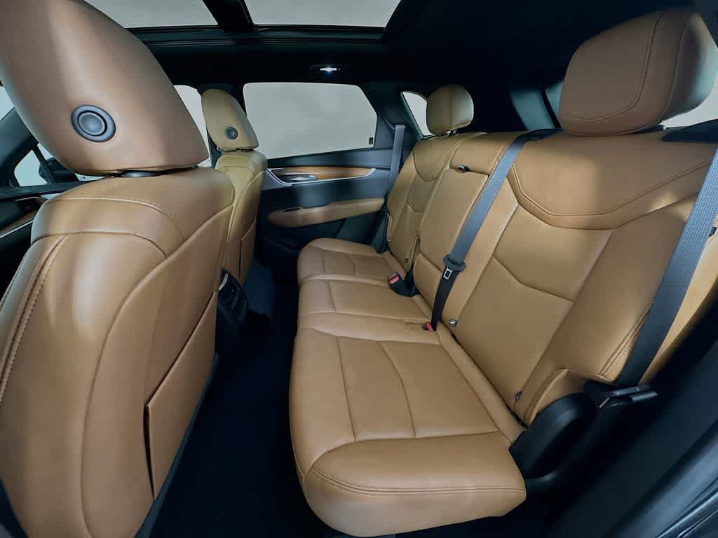 Used 2022 Cadillac XT5 Premium Luxury FWD image 14