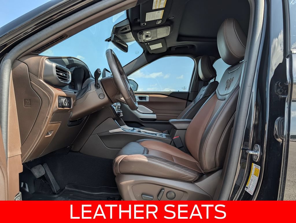 Certified 2024 Ford Explorer King Ranch w/ Technology Package AWD/4WD image 11