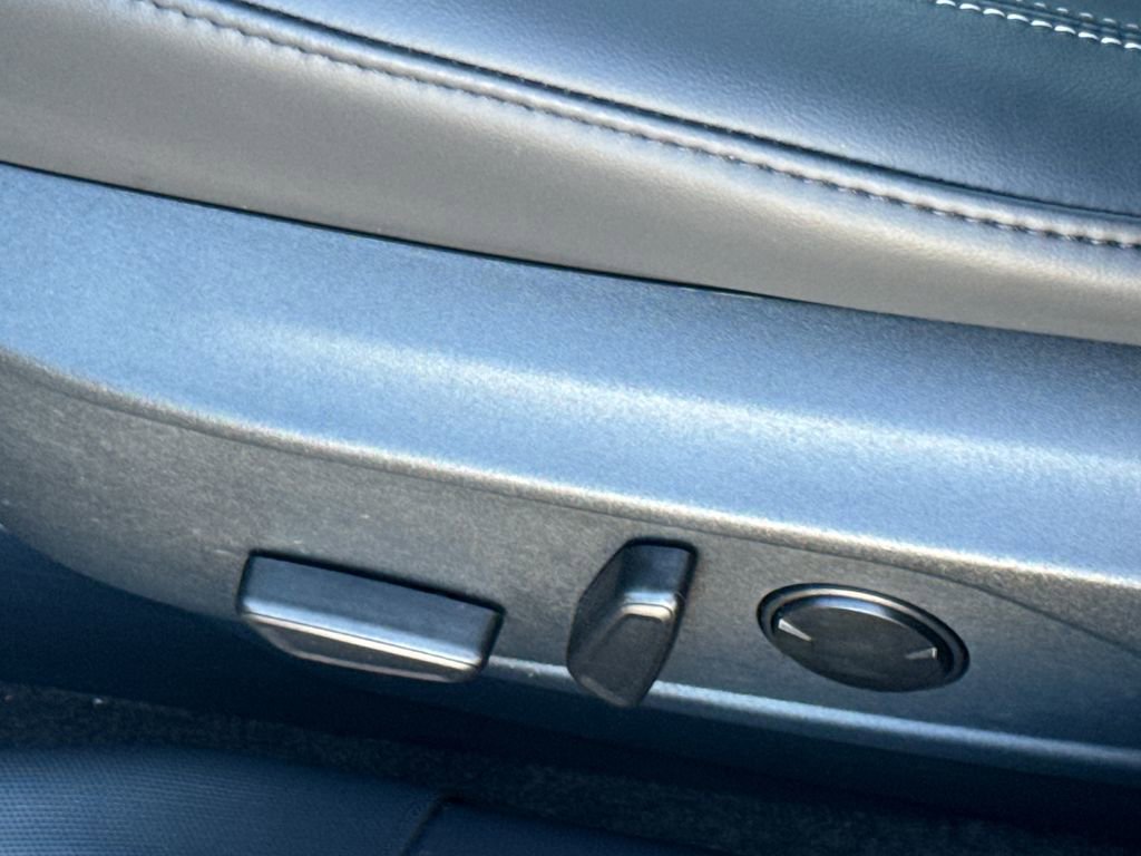 Certified 2025 Ford Mustang Mach-E Premium image 26