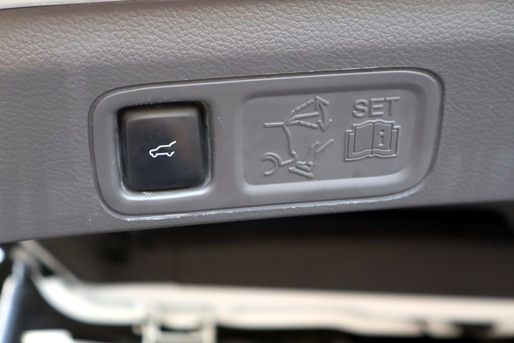 Certified 2021 Ford Expedition Max XLT image 26