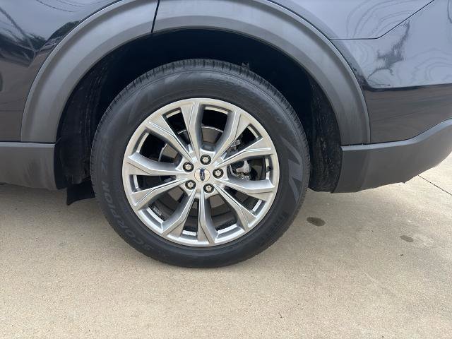 Certified 2022 Ford Explorer Limited w/ Equipment Group 301A RWD image 9