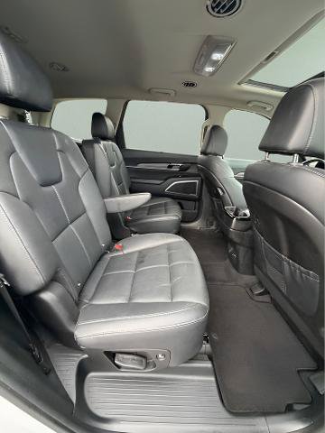 Used 2022 Kia Telluride EX w/ EX Premium Package AWD/4WD image 14