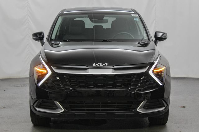 Used 2025 Kia Sportage EX FWD image 3