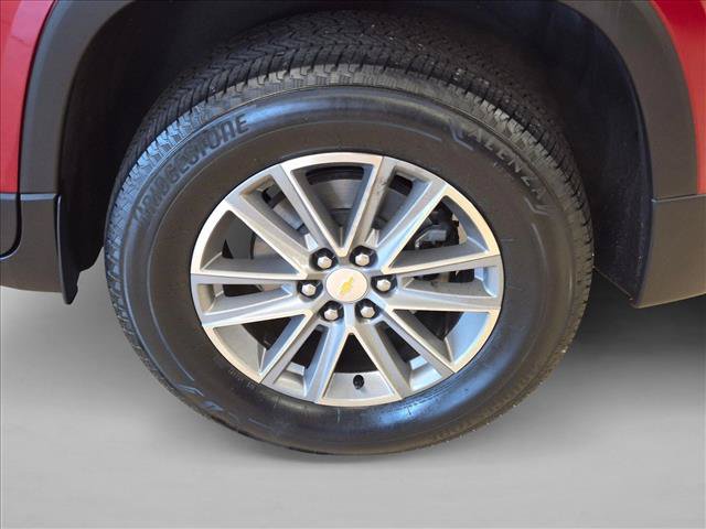 Used 2023 Chevrolet Traverse LT FWD image 26