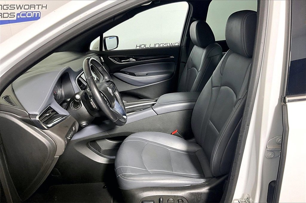 Used 2024 Buick Enclave Premium image 20