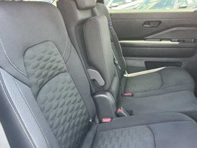 Used 2024 Nissan Pathfinder SV AWD/4WD image 26