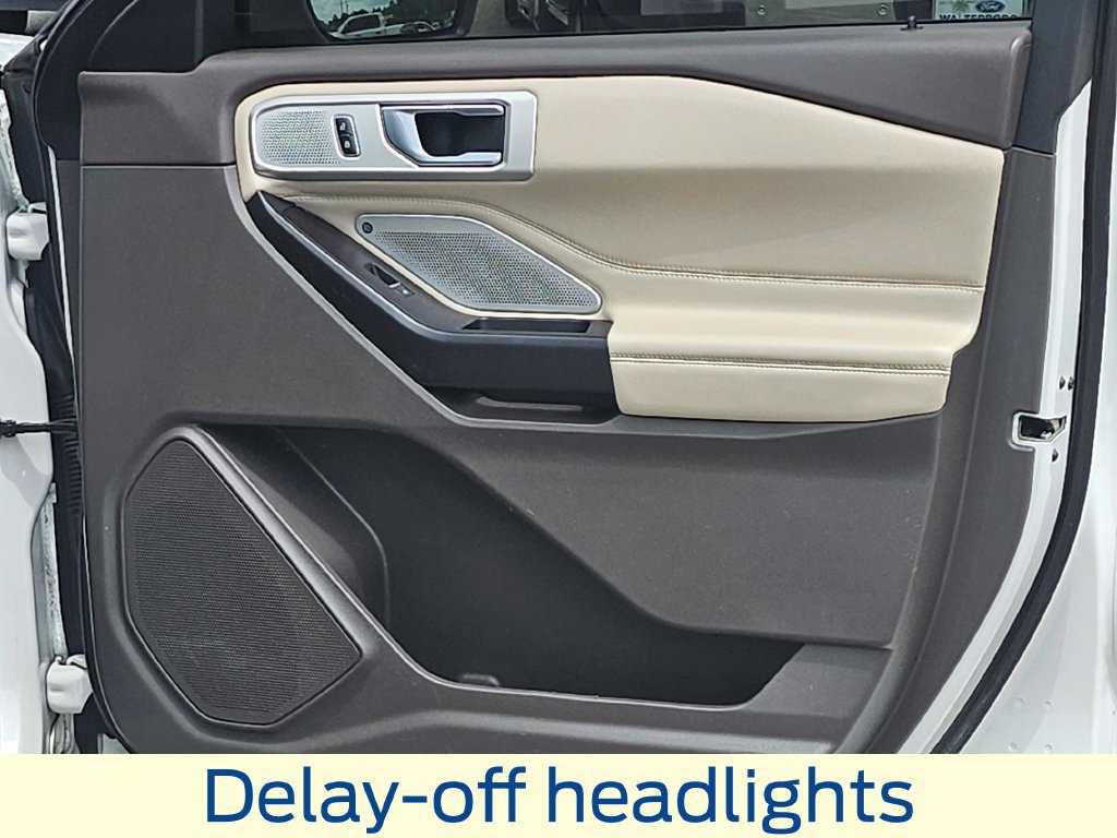 Certified 2020 Ford Explorer Platinum w/ Premium Technology Package AWD/4WD image 42