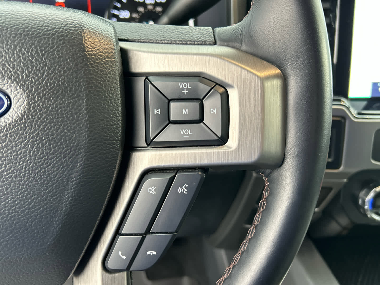 Certified 2022 Ford F350 Platinum image 26