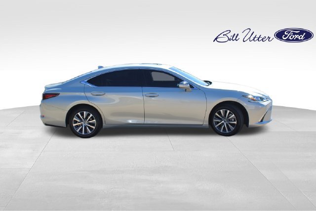 Used 2021 Lexus ES 350 w/ Premium Package FWD image 4