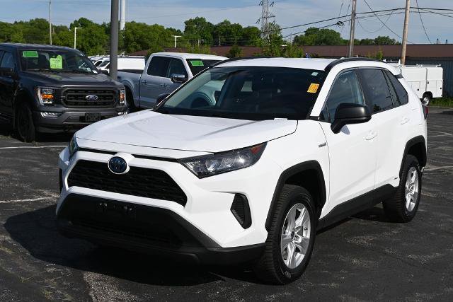 Used 2021 Toyota RAV4 LE AWD/4WD image 5