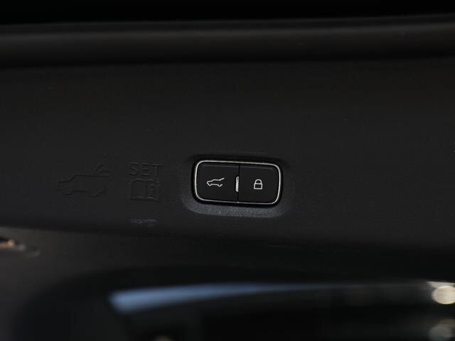 Certified 2025 Ford Expedition Platinum AWD/4WD image 16