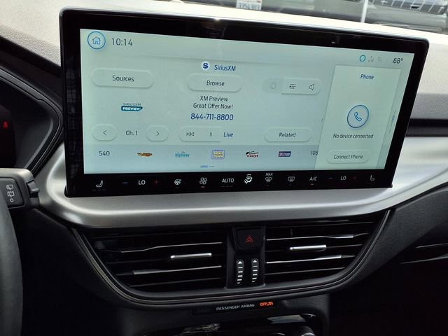 Certified 2025 Ford Escape SE w/ Class II Trailer Tow Package FWD image 6