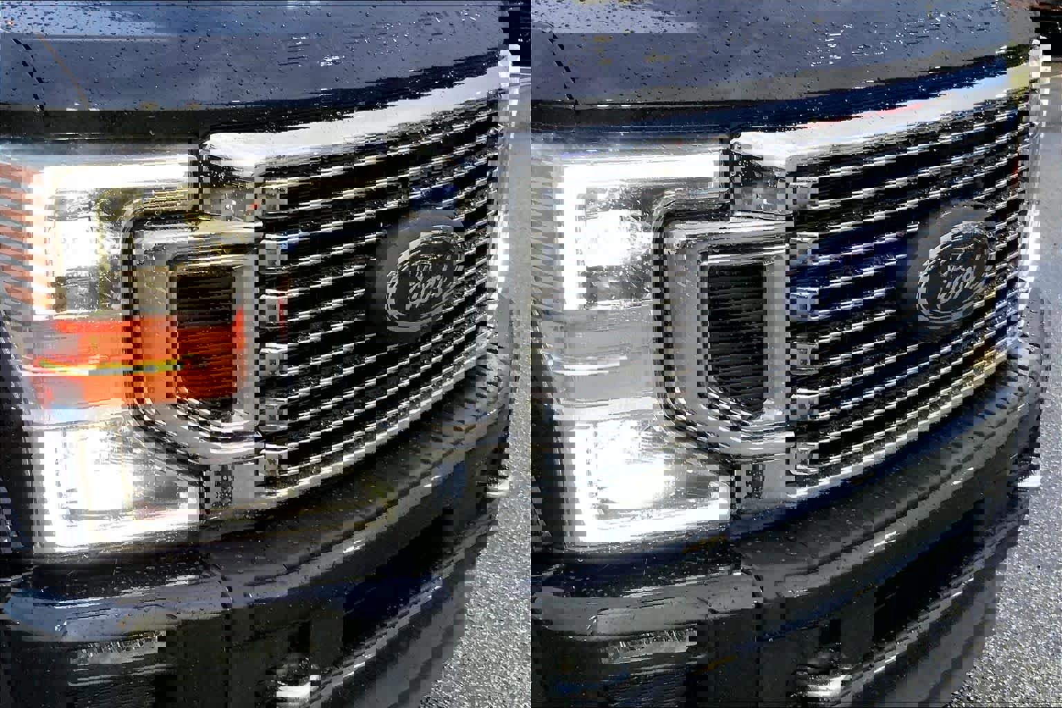 Certified 2022 Ford F450 Platinum w/ FX4 Off-Road Package image 29