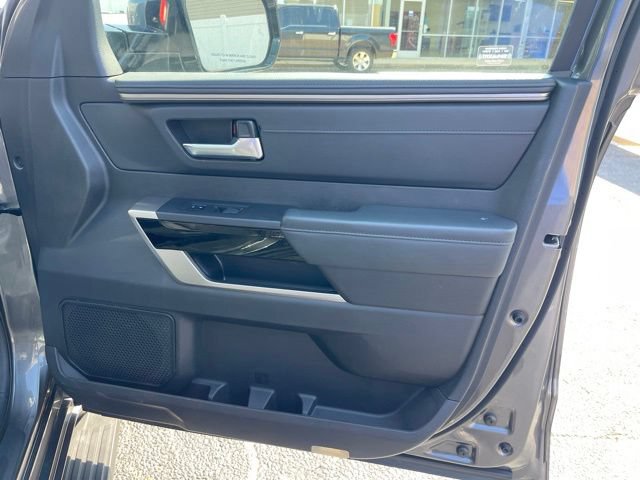 Used 2023 Toyota Sequoia Limited AWD/4WD image 19