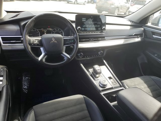 Used 2024 Mitsubishi Outlander SE AWD/4WD image 12