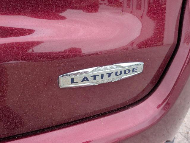 Used 2022 Jeep Compass Latitude w/ Convenience Group FWD image 38