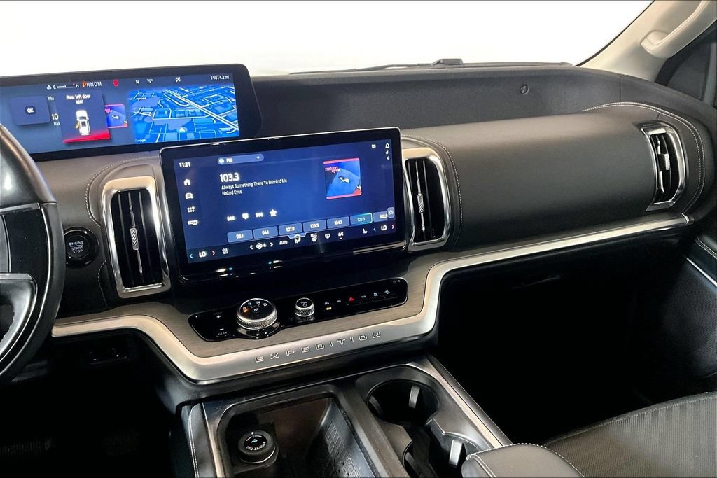 Certified 2025 Ford Expedition Platinum AWD/4WD image 5