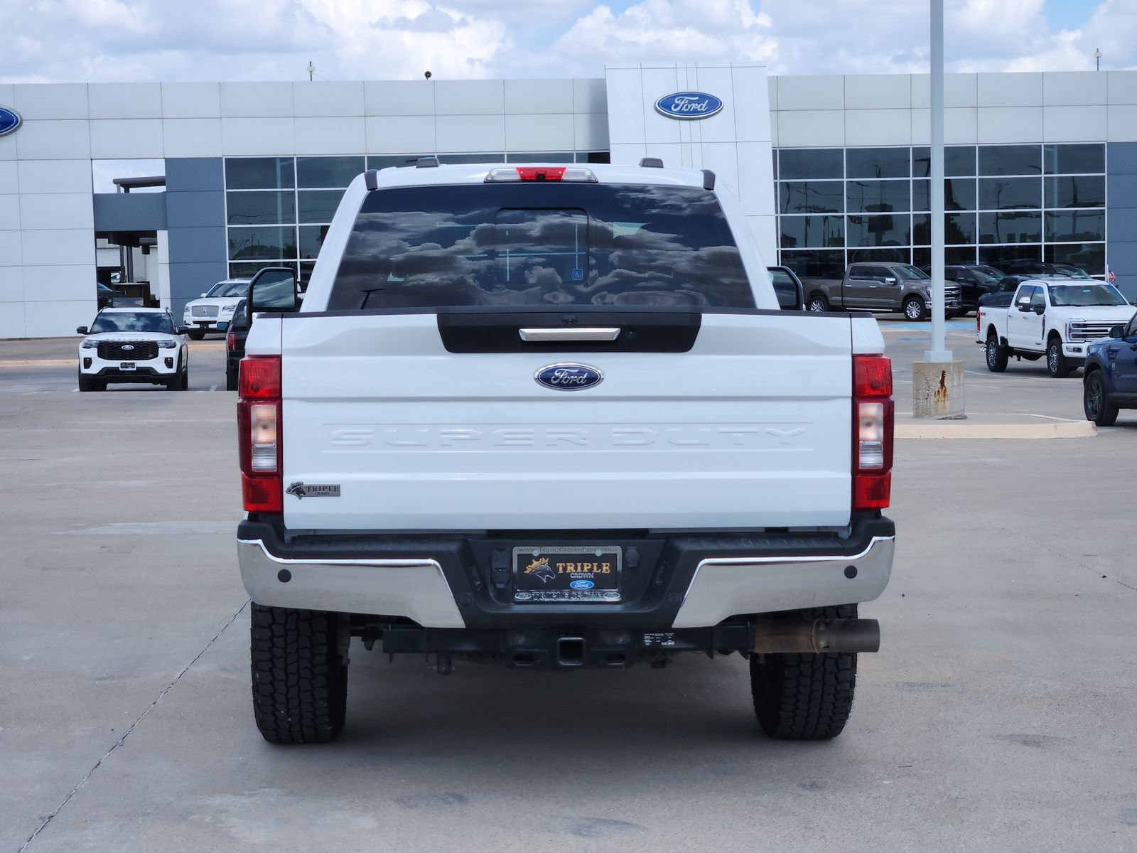 Certified 2022 Ford F250 Lariat w/ Lariat Value Package AWD/4WD image 8