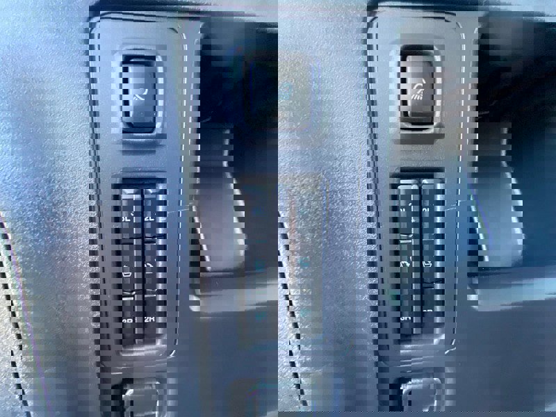 Certified 2025 Ford Expedition Max Platinum image 50