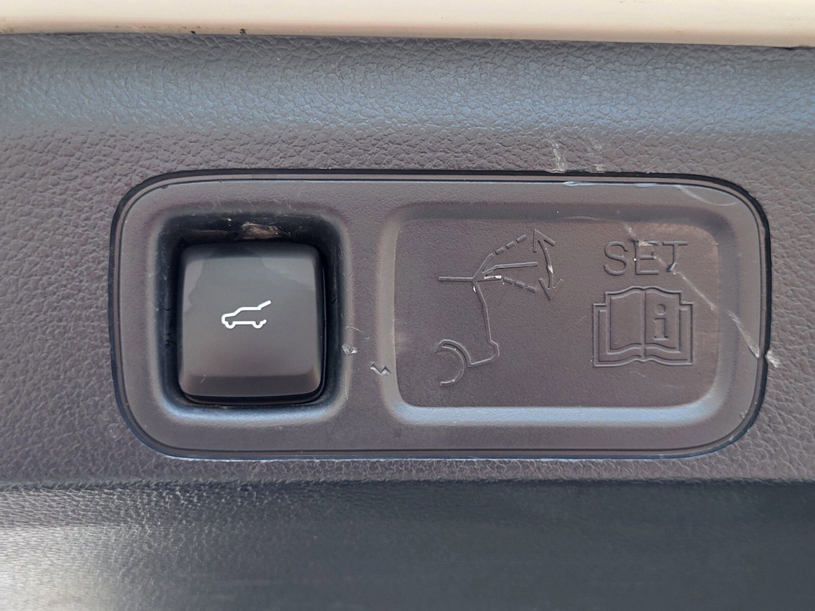 Certified 2023 Ford Expedition Max XLT image 32