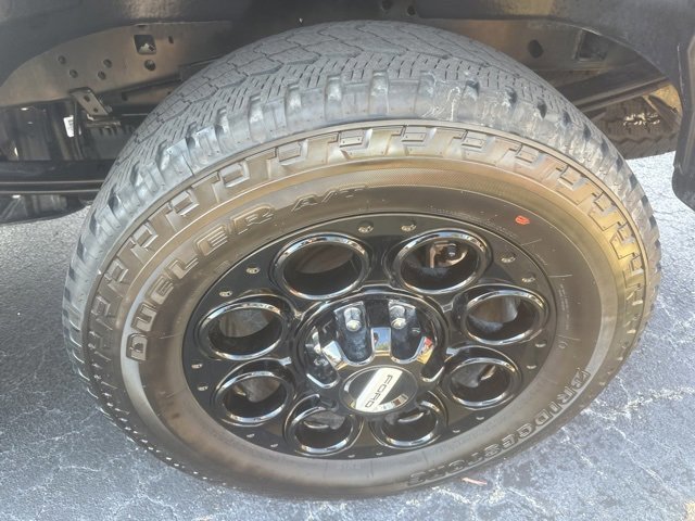 Certified 2025 Ford F250 Lariat w/ Black Appearance Package image 10