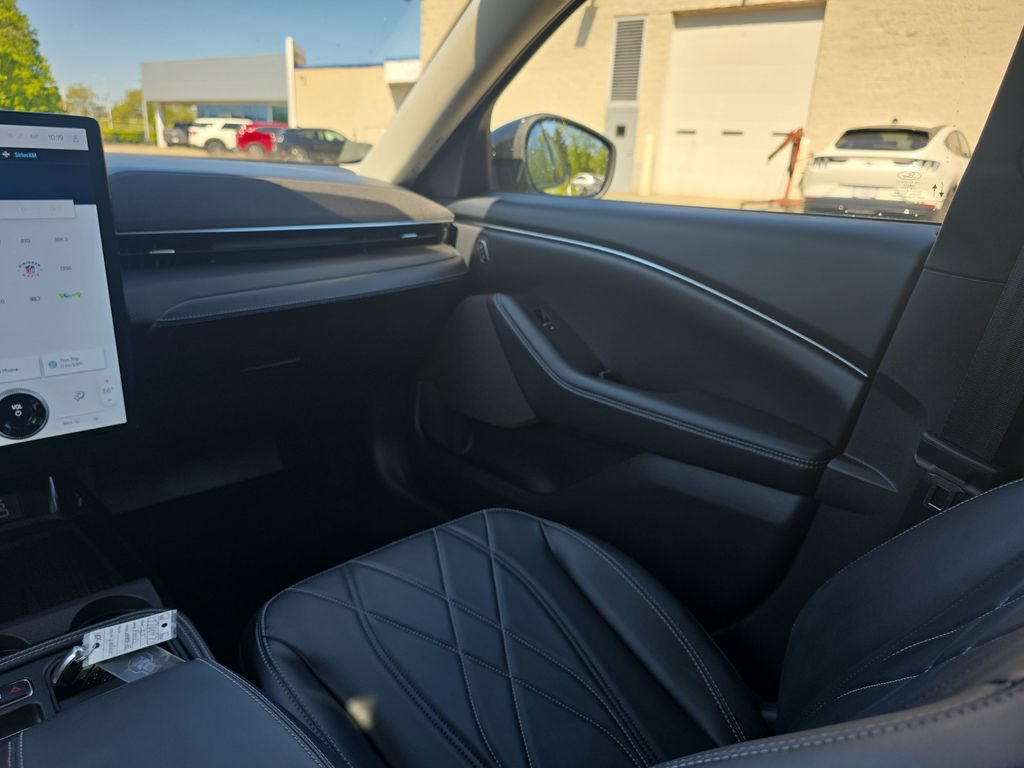 Certified 2025 Ford Mustang Mach-E Select RWD image 24