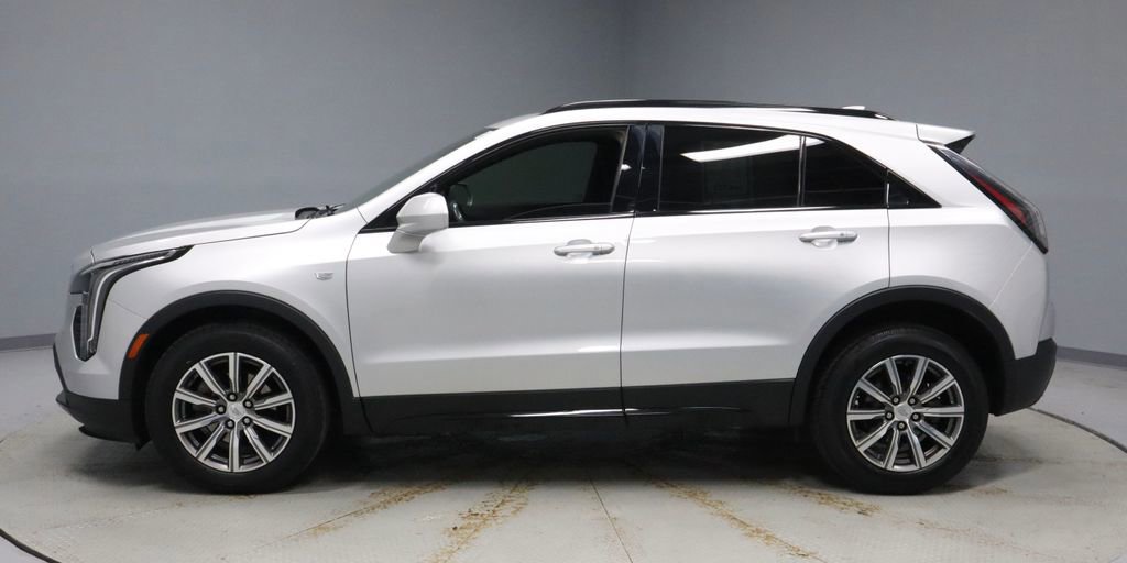 Used 2019 Cadillac XT4 Sport image 2
