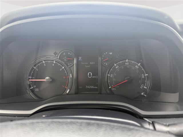 Used 2021 Toyota 4Runner SR5 Premium w/ Moonroof Package AWD/4WD image 15