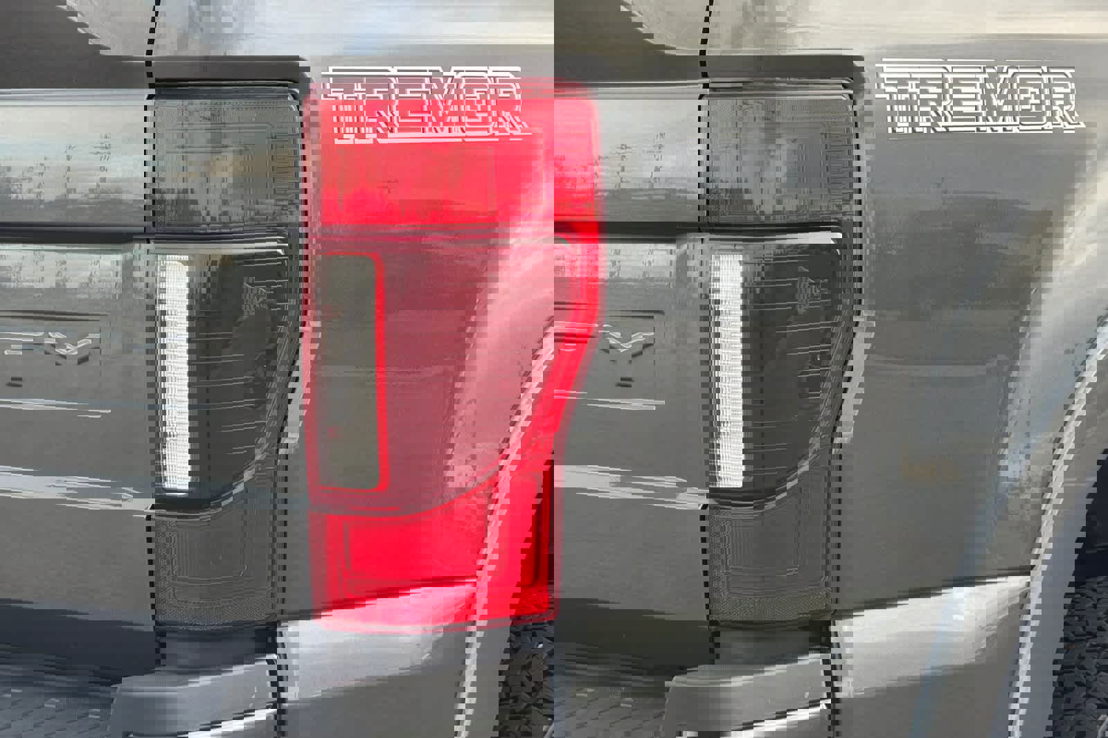 Certified 2020 Ford F350 Lariat image 25