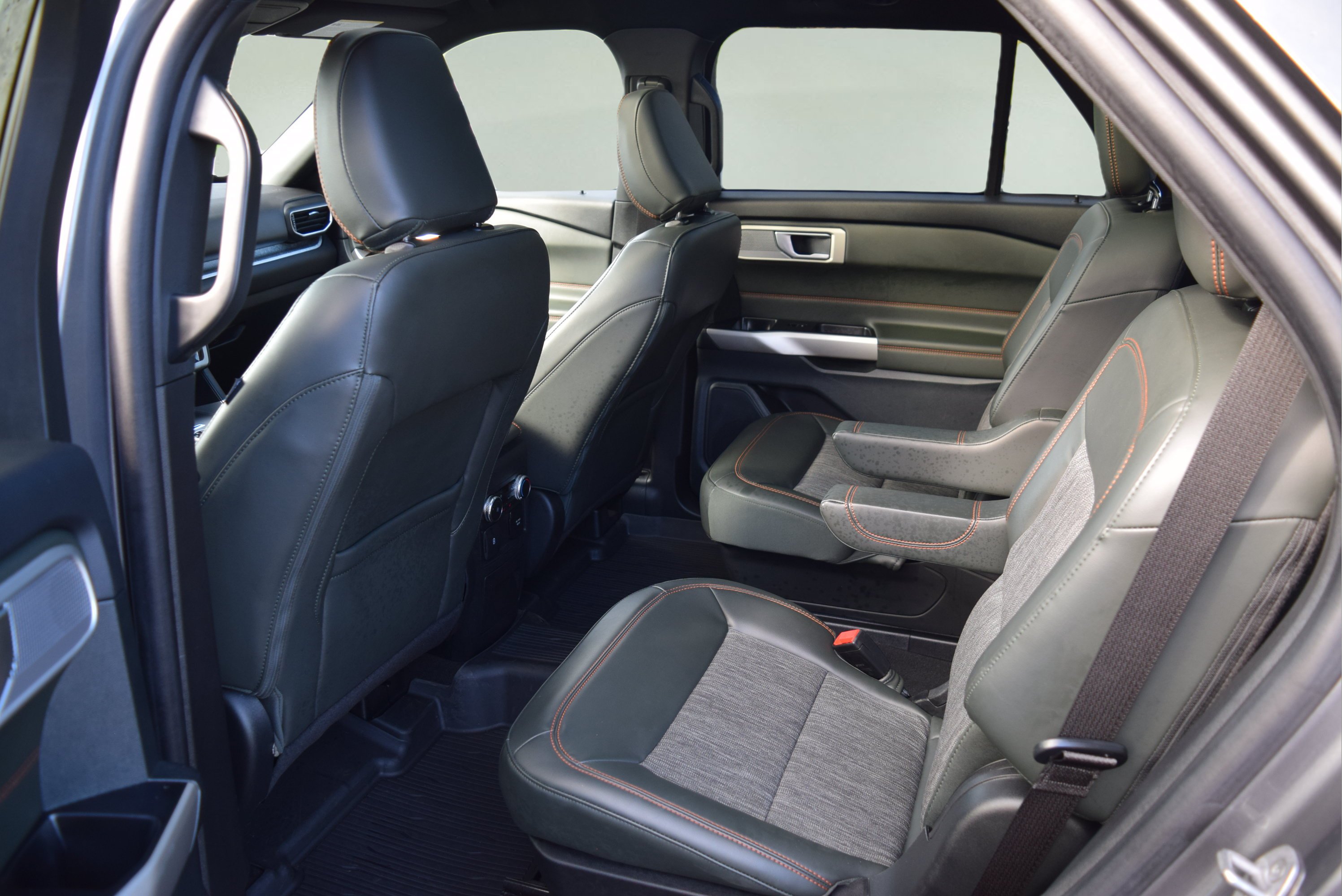 Certified 2023 Ford Explorer Timberline w/ Timberline Technology Package AWD/4WD image 8
