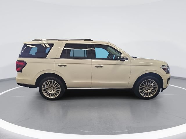 Certified 2024 Ford Expedition Limited AWD/4WD image 2