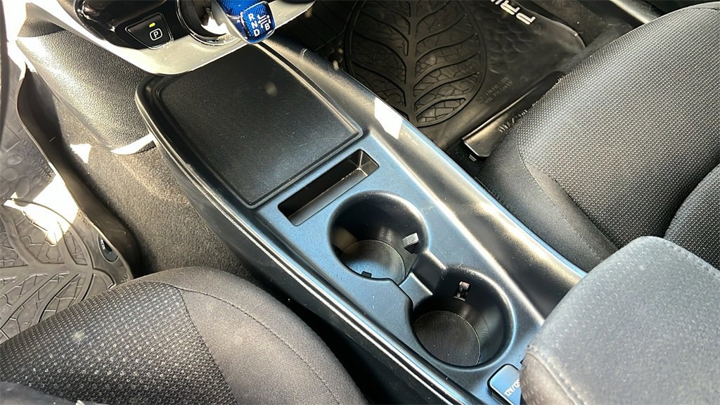 Used 2019 Toyota Prius LE image 16