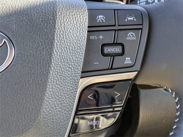 Used 2025 Toyota Camry SE image 22