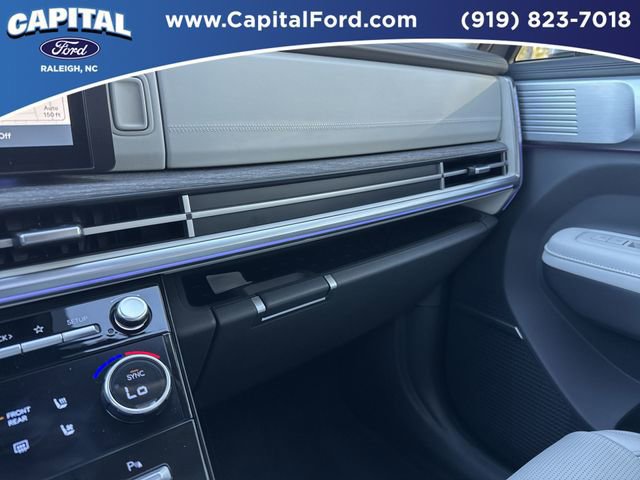 Used 2024 Hyundai Santa Fe Calligraphy w/ Tow & Go Package image 27