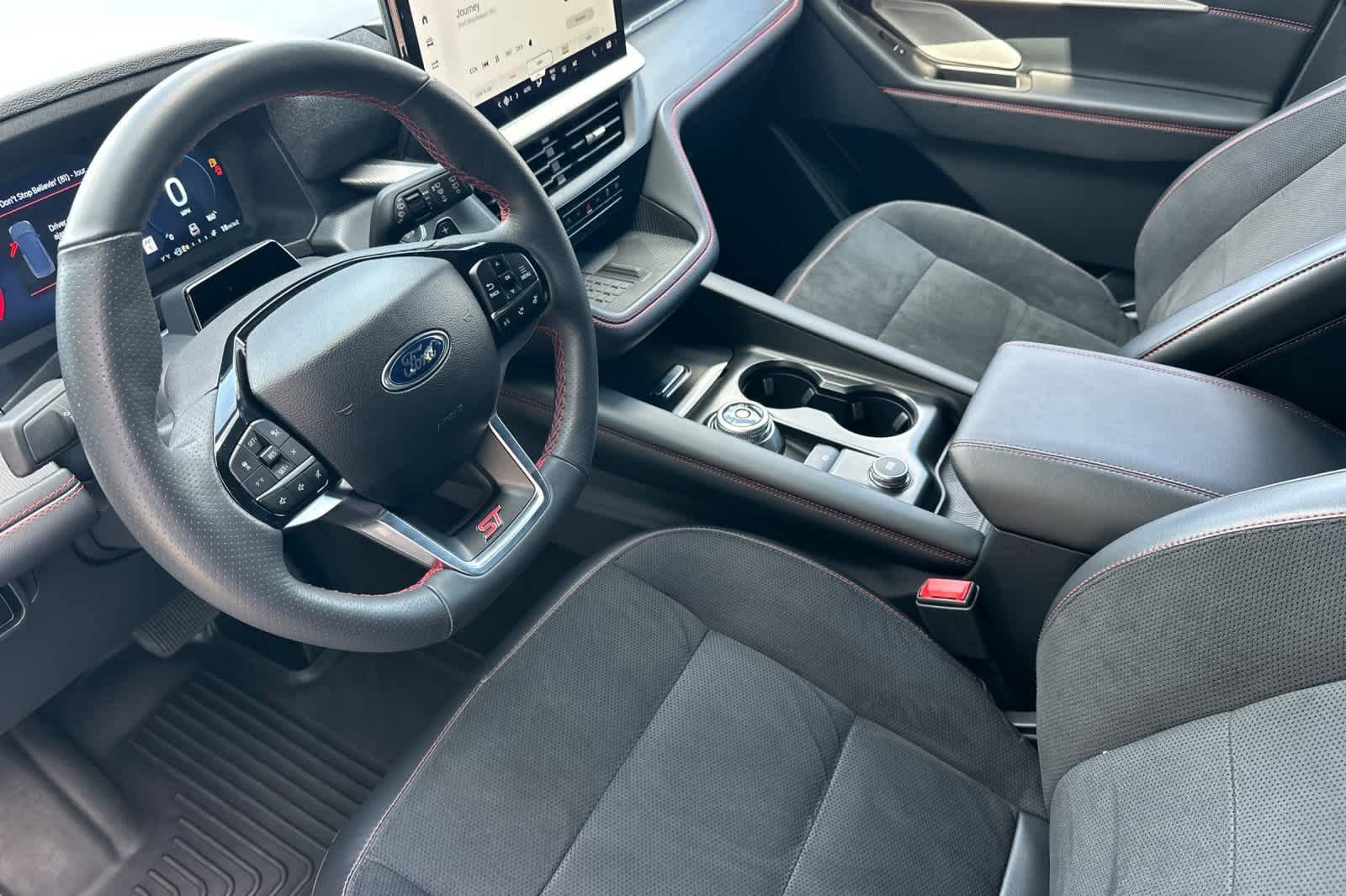 Certified 2025 Ford Explorer ST AWD/4WD image 12