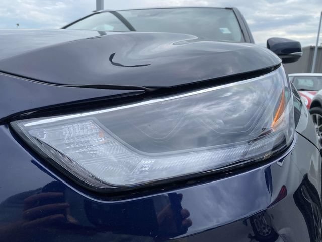 Used 2021 Toyota Highlander XLE FWD image 12