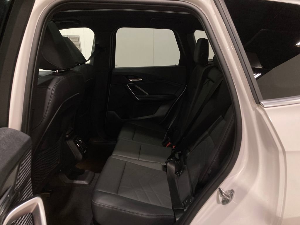 Used 2023 BMW X1 xDrive28i image 17