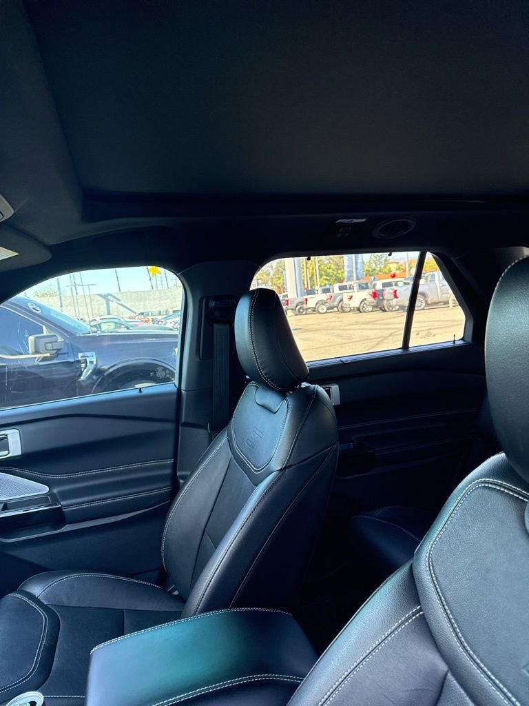 Certified 2023 Ford Explorer ST w/ Equipment Group 401A image 7