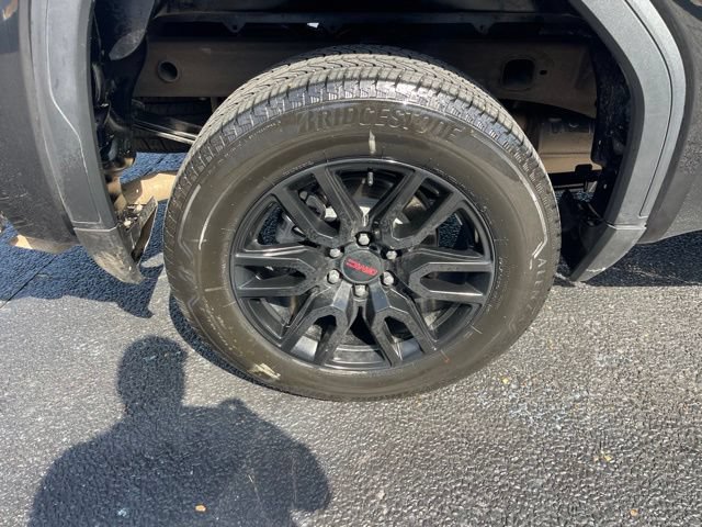 Used 2025 GMC Sierra 1500 Elevation RWD image 9