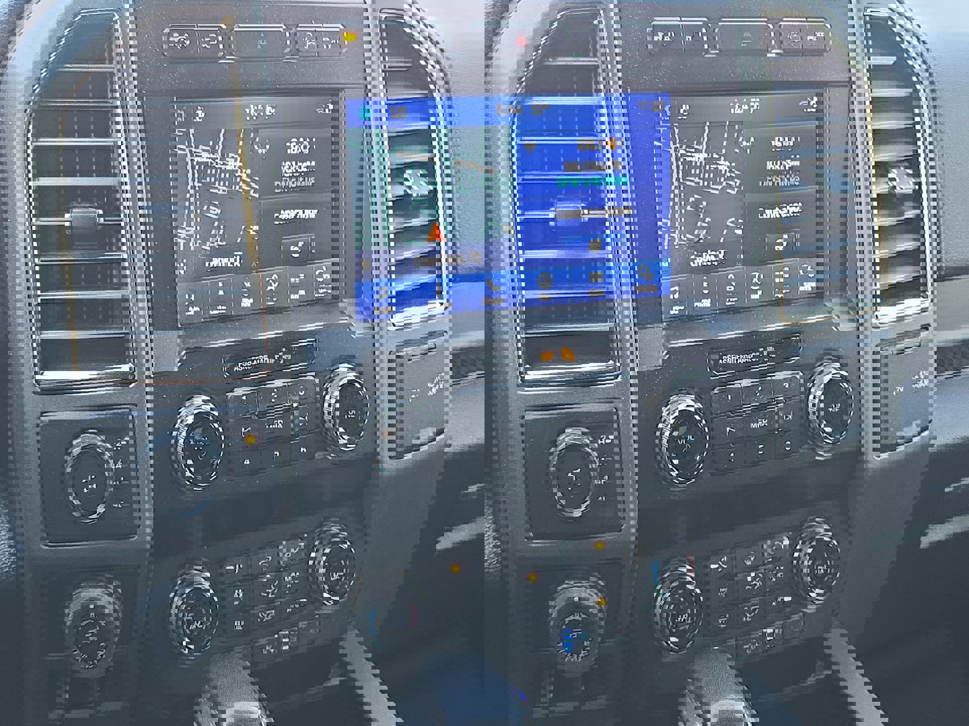 Certified 2020 Ford F150 Raptor w/ Equipment Group 802A Luxury image 16