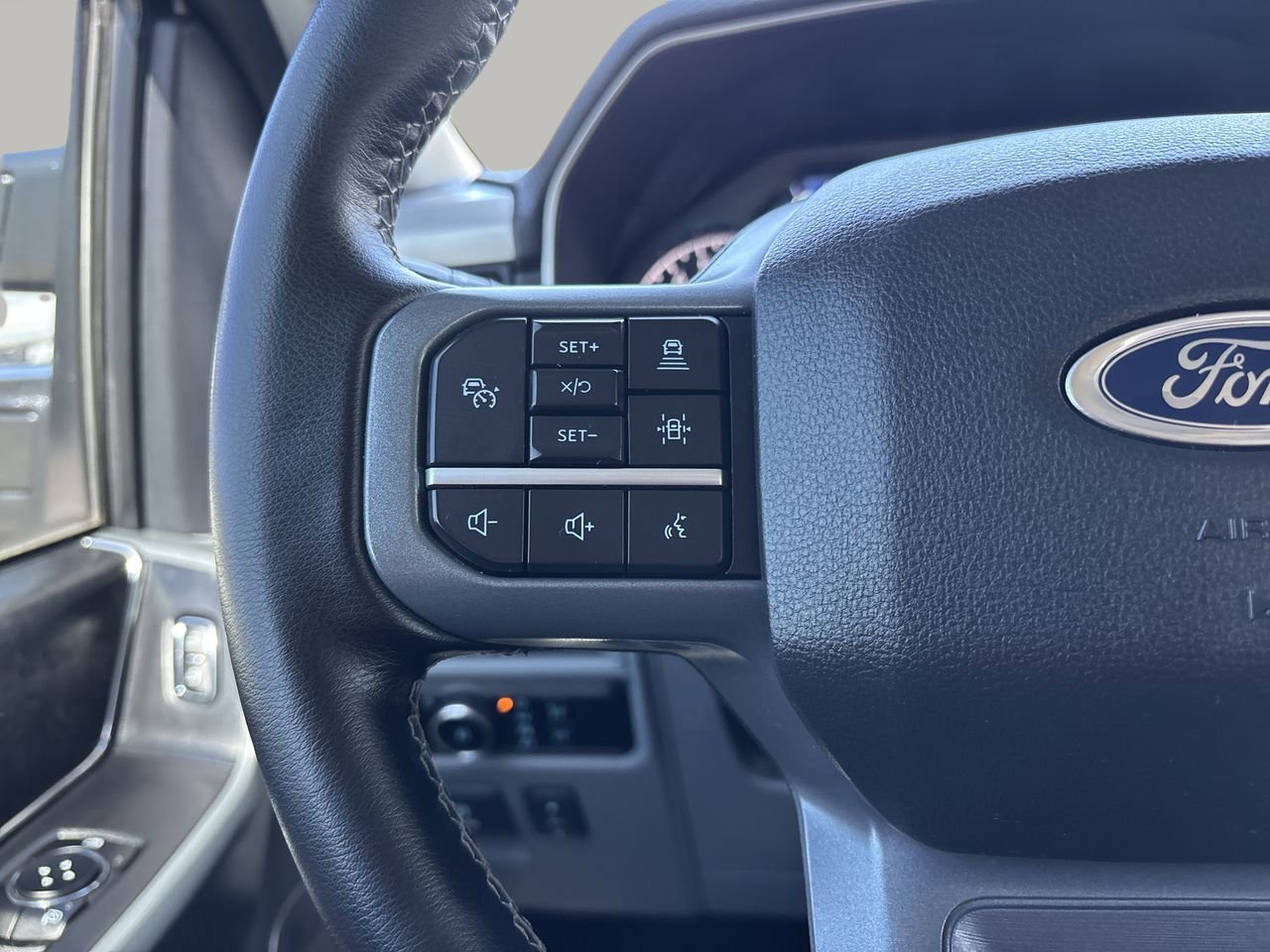 Certified 2023 Ford F150 XLT w/ Equipment Group 302A High image 33