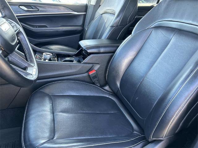 Used 2021 Jeep Grand Cherokee L Limited w/ Trailer Tow Group (B) image 27