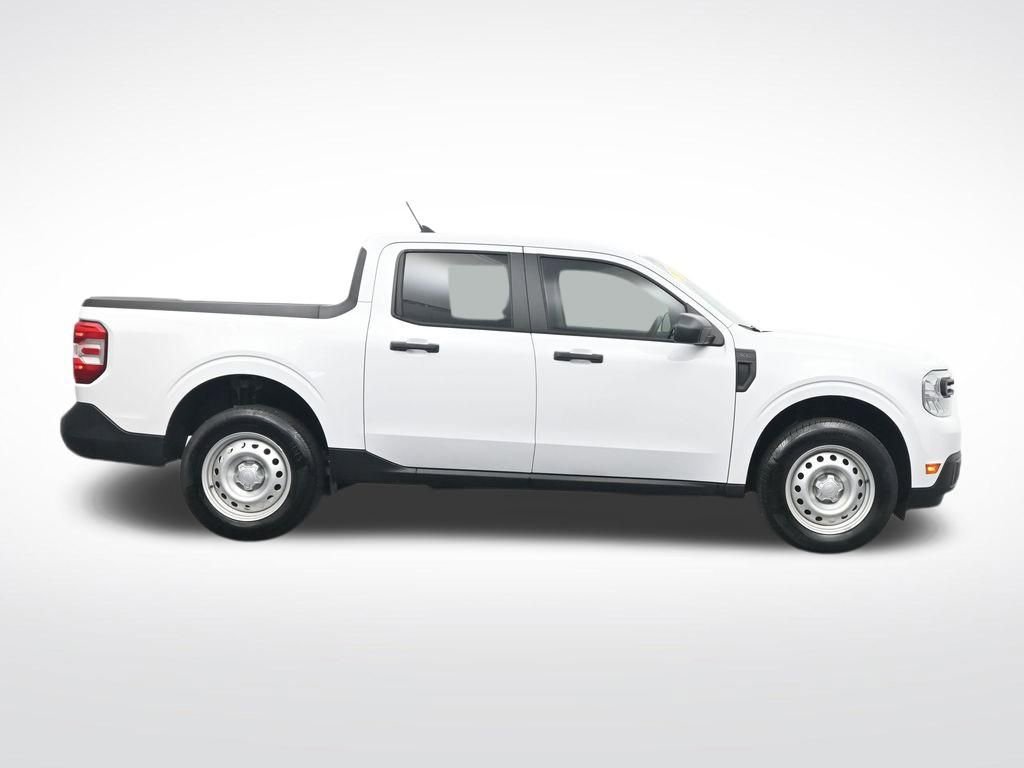 Certified 2024 Ford Maverick XL FWD image 4