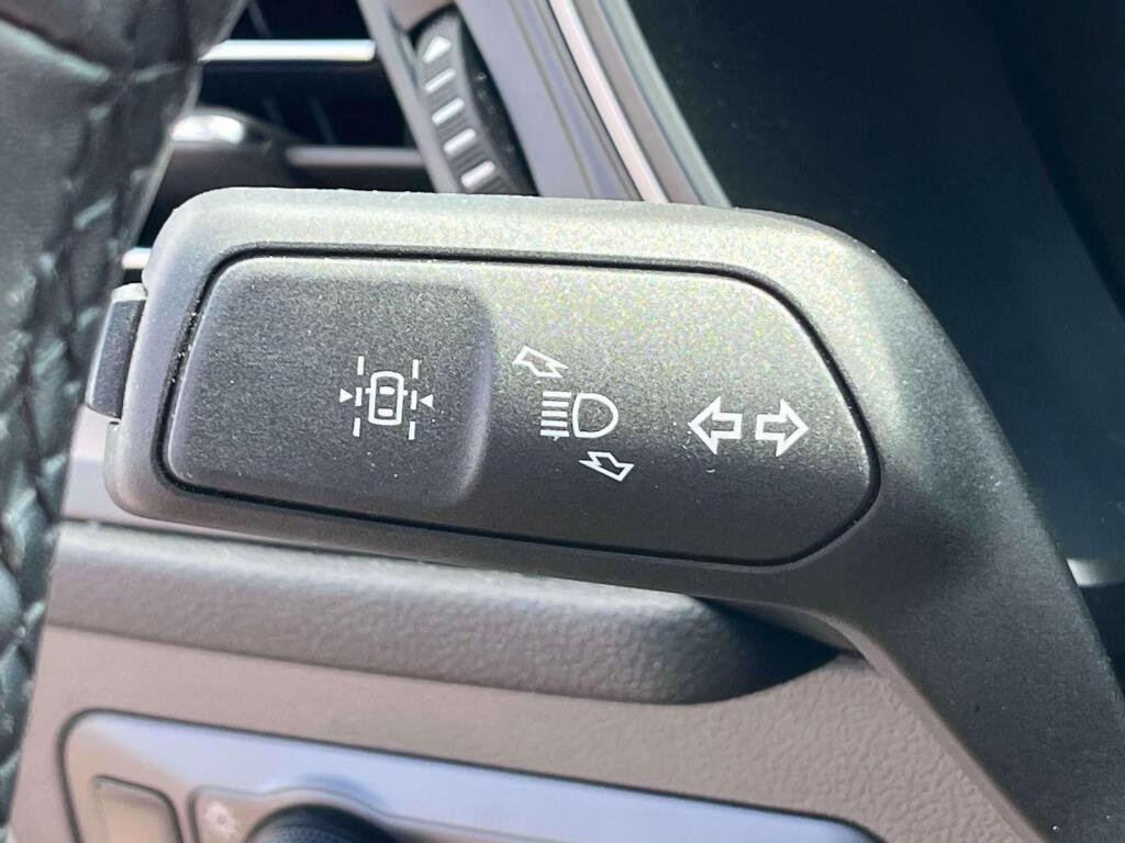 Certified 2022 Ford Escape SEL AWD/4WD image 34