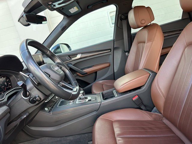 Used 2019 Audi Q5 2.0T Premium Plus w/ Premium Plus Package AWD/4WD image 8