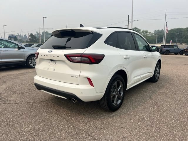 Certified 2024 Ford Escape ST-Line w/ Tech Pack #1 AWD/4WD image 4